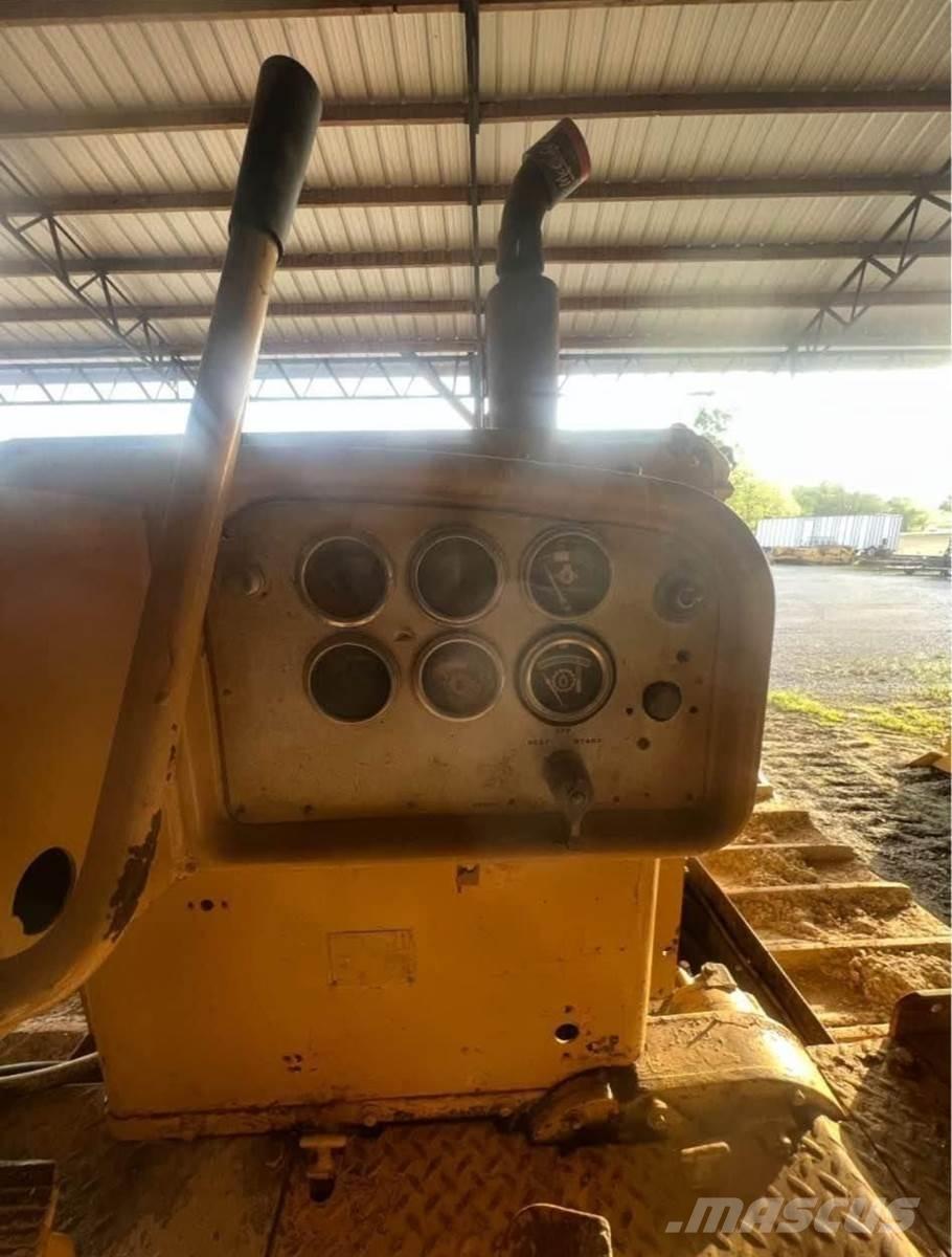 CAT D8H Paletli dozerler