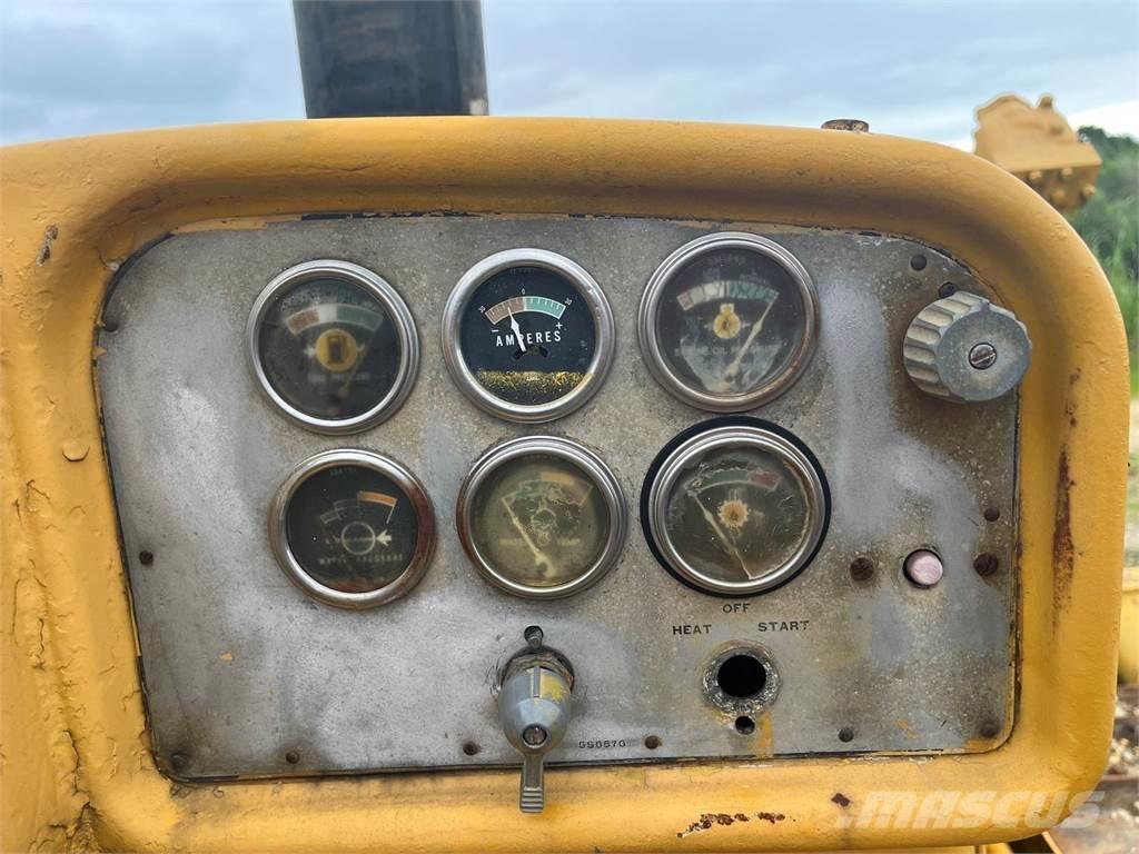 CAT D8H Paletli dozerler