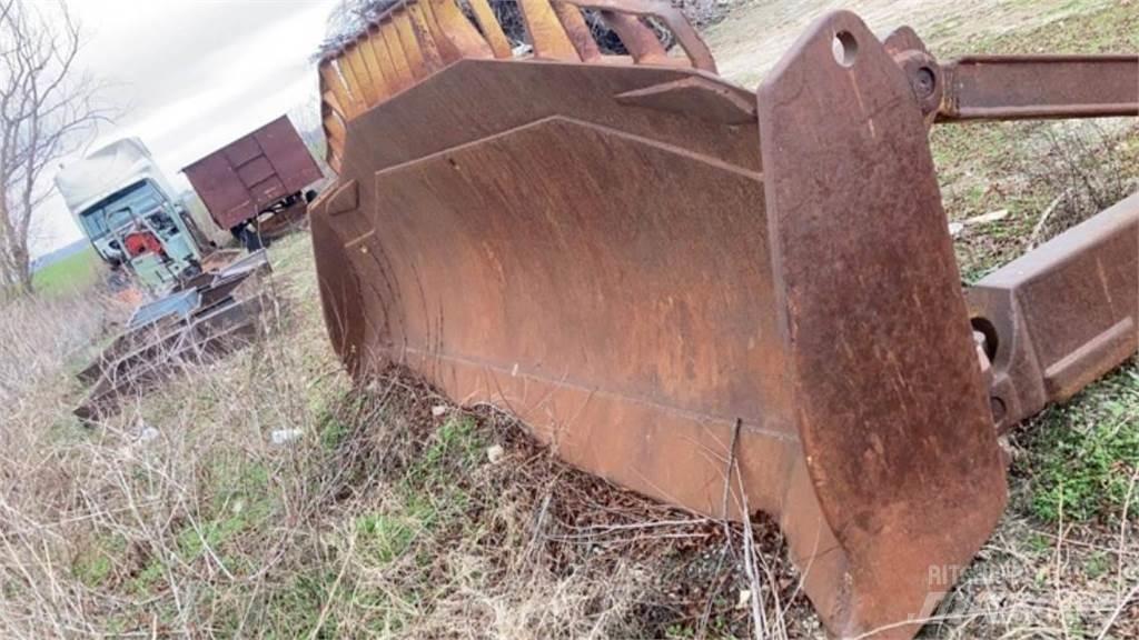 CAT D8R Paletli dozerler