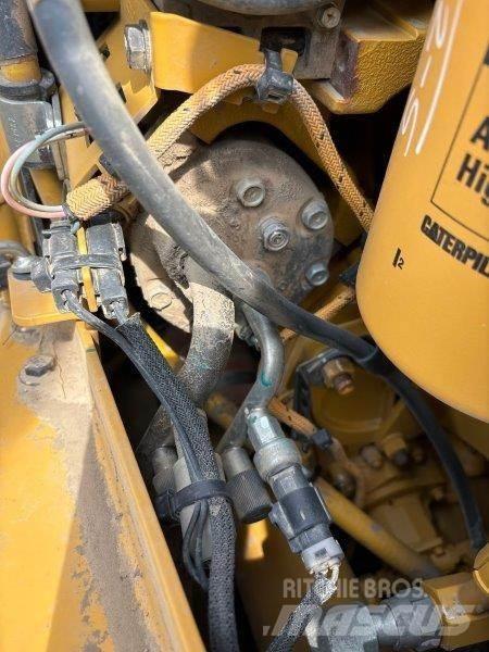 CAT D8T Paletli dozerler