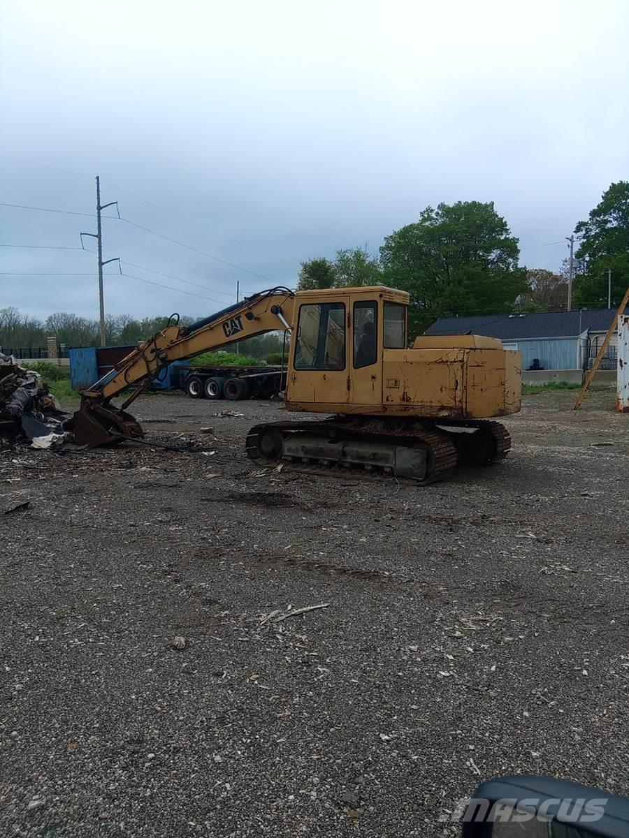 CAT E110B Paletli ekskavatörler