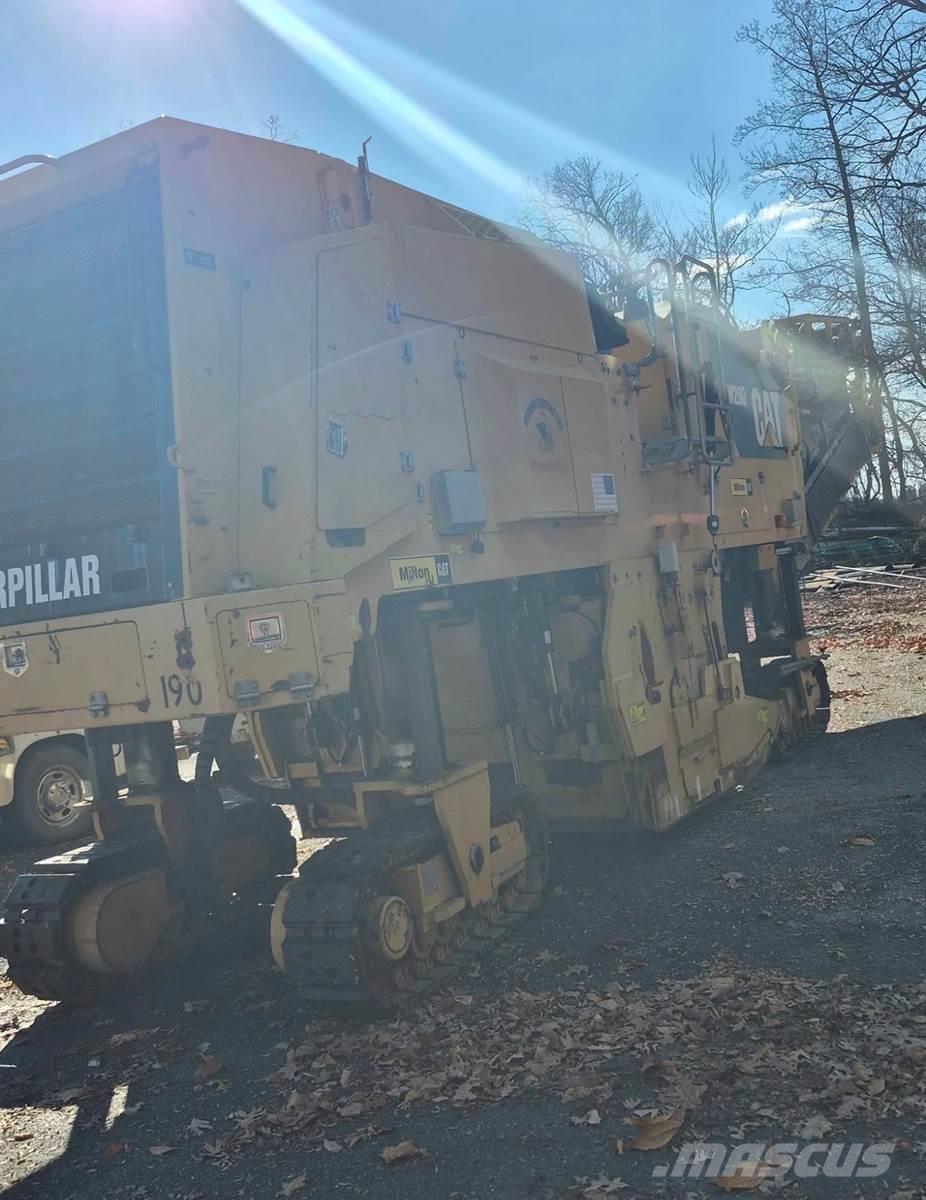 CAT PM200 Asfalt kaziyicilar