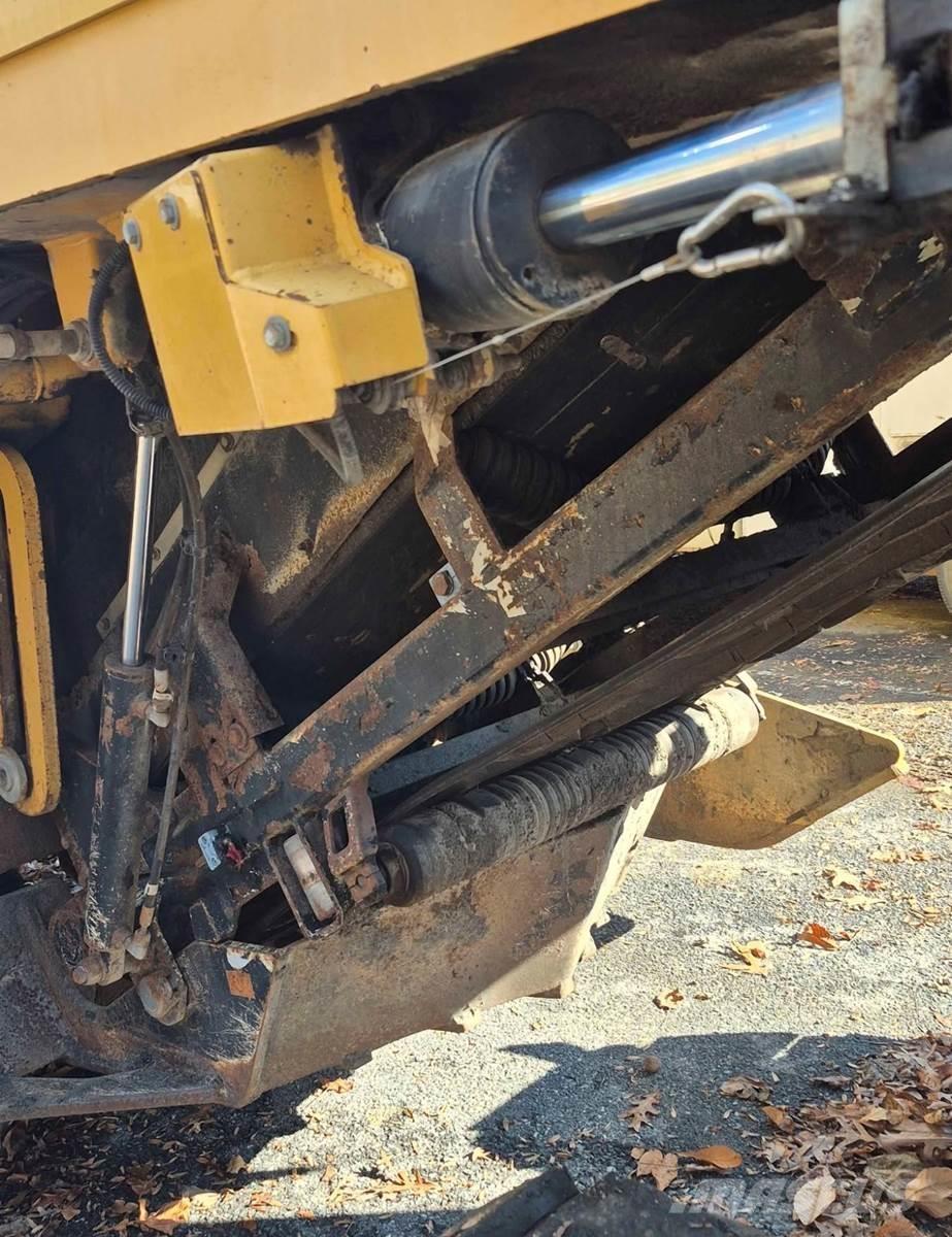 CAT PM200 Asfalt kaziyicilar