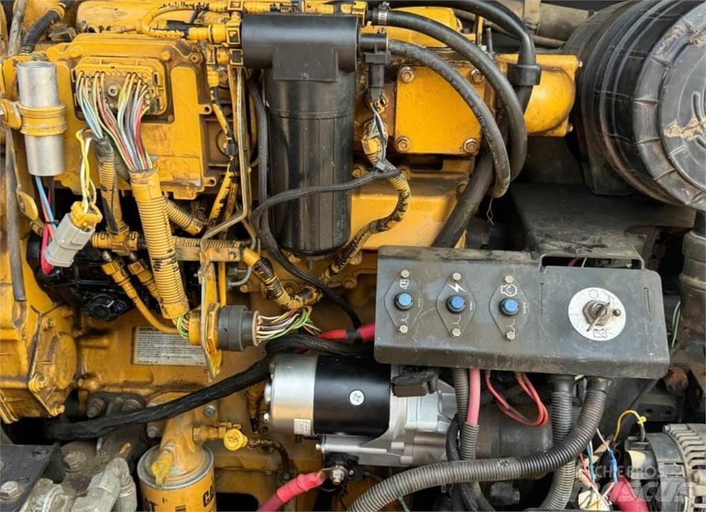 CAT TH580B Teleskopik yükleyiciler