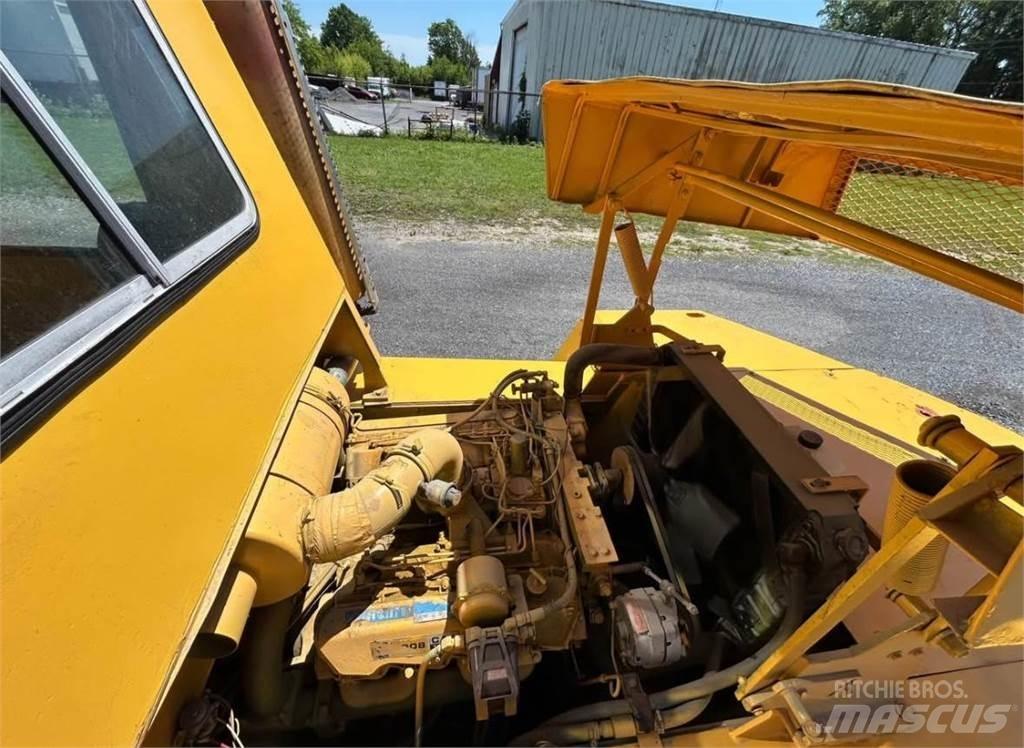 CAT V300 Diger