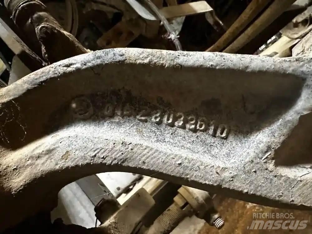  Dana 367 Akslar