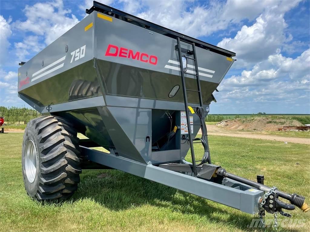 Demco 750 Hububat/Silaj Römorkları