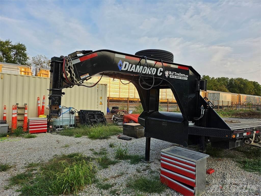 Diamond C  Flatbed römorklar