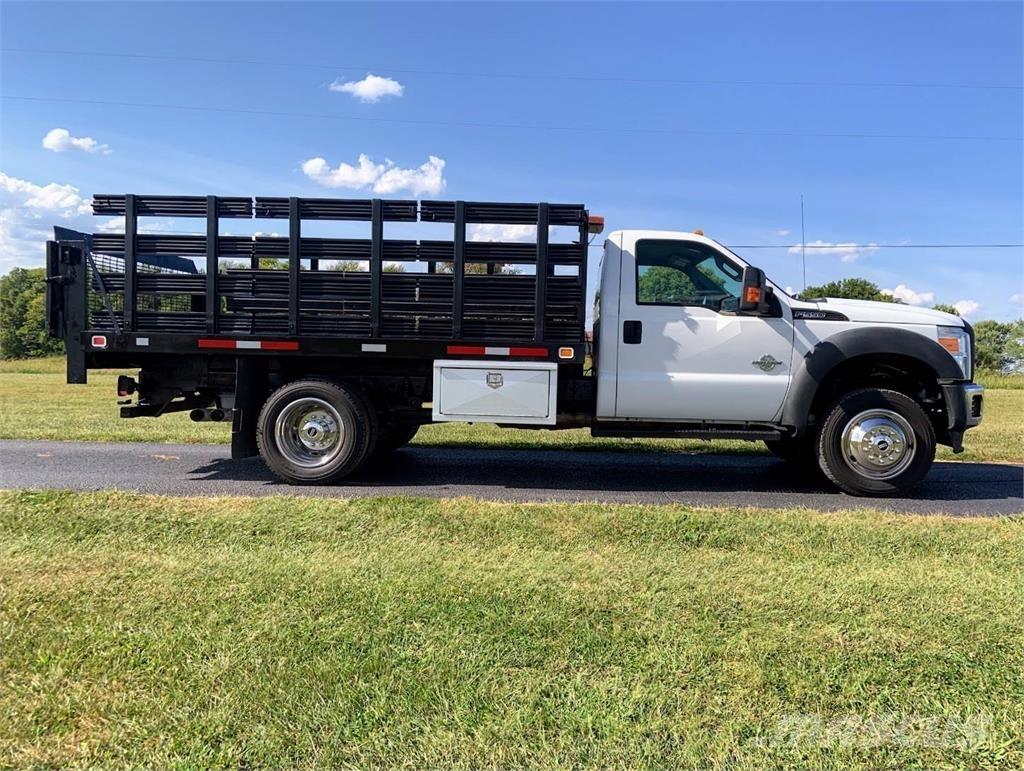 Ford 550 Hayvan nakil kamyonlari