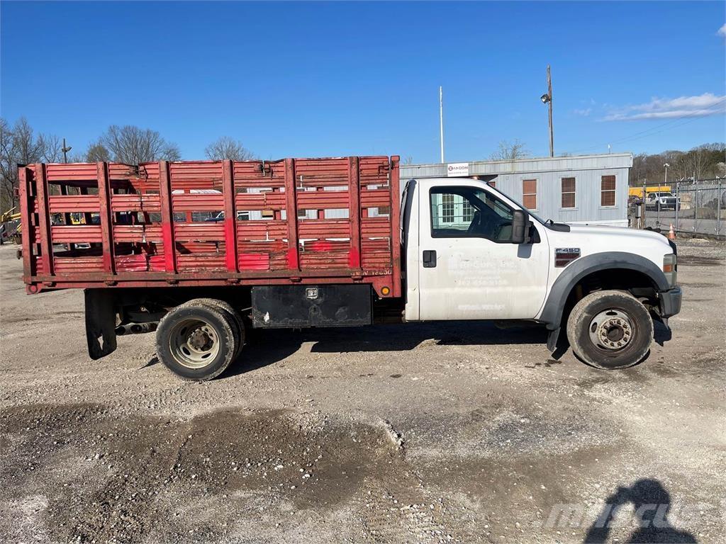 Ford F-450 Hayvan nakil kamyonlari