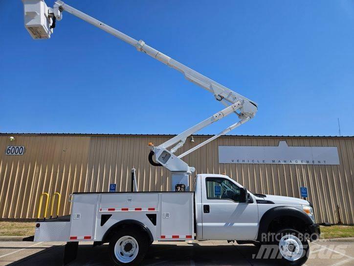 Ford F - 550 Araç üstü platformlar