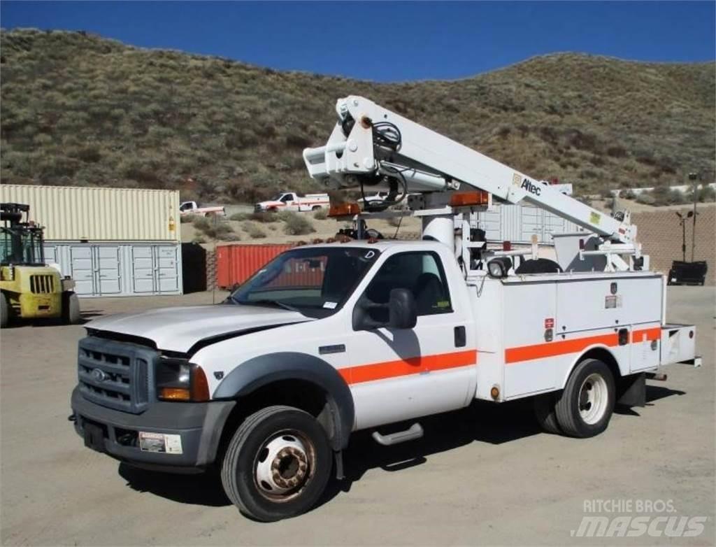 Ford F-550 Araç üstü platformlar