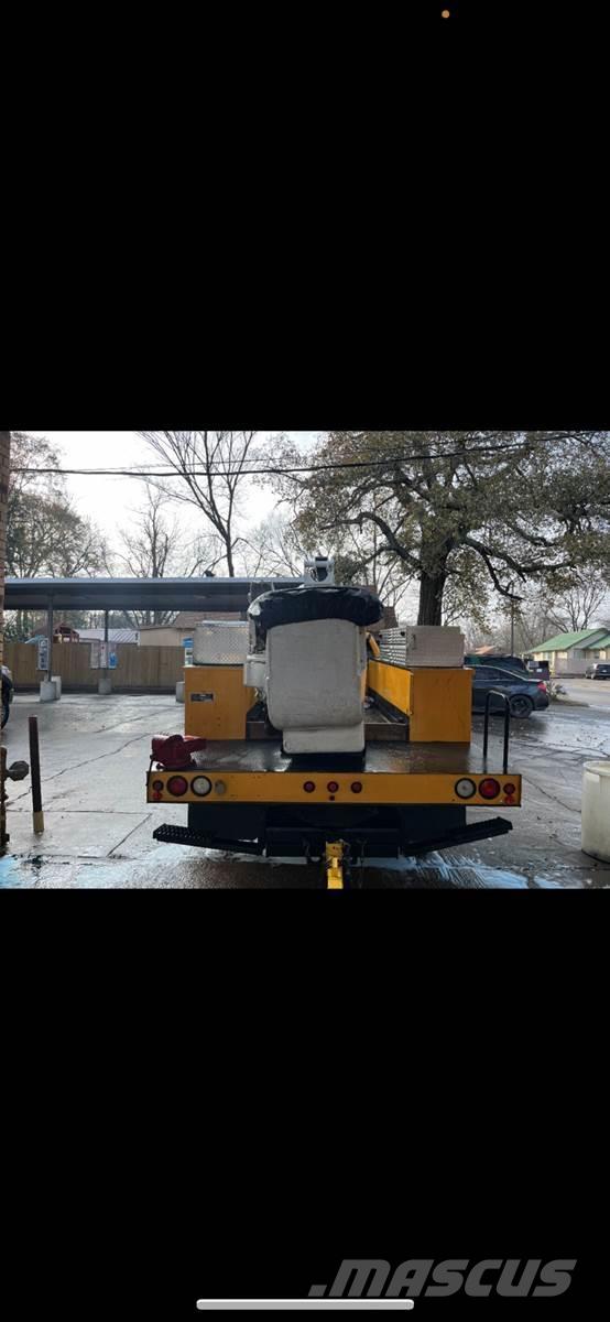 Ford F-550 Araç üstü platformlar