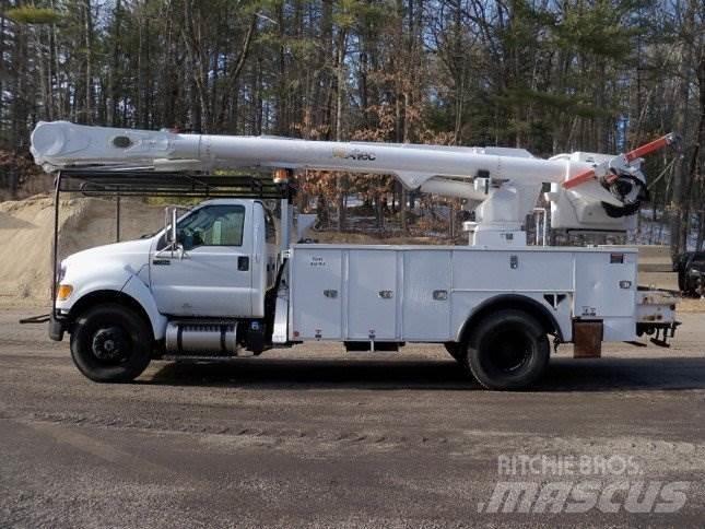 Ford F-750 Araç üstü platformlar