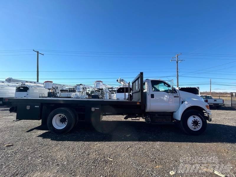 Ford F-750 Flatbed kamyonlar