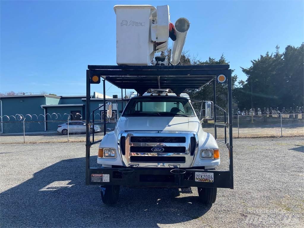 Ford F-750 Araç üstü platformlar