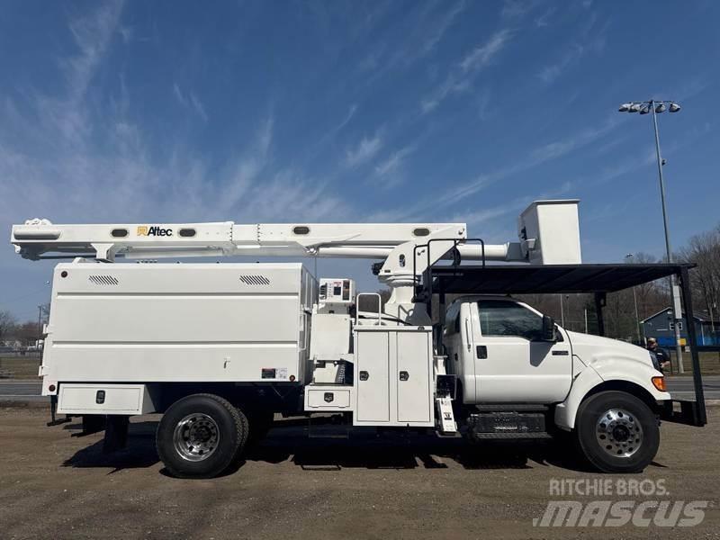 Ford F-750 Araç üstü platformlar