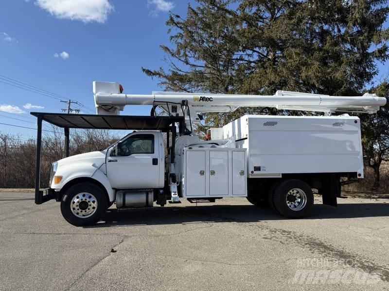 Ford F-750 Araç üstü platformlar