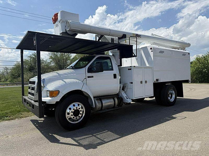 Ford F-750 Araç üstü platformlar