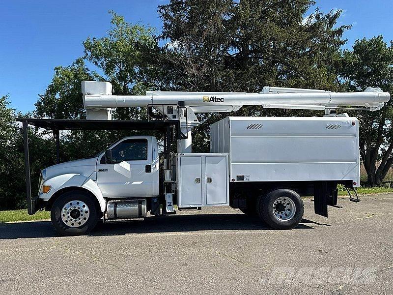 Ford F-750 Araç üstü platformlar