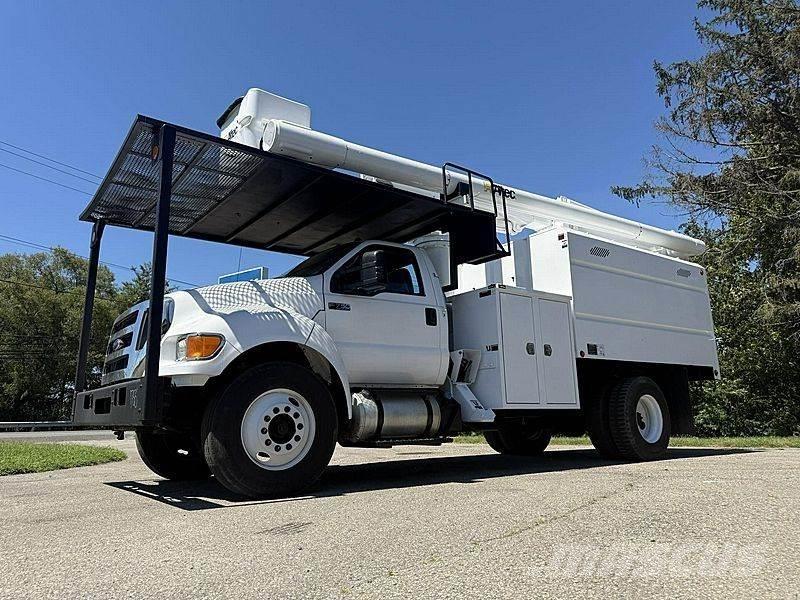 Ford F-750 Araç üstü platformlar