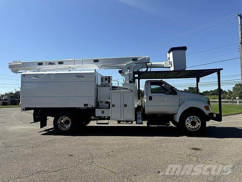 Ford F-750 Araç üstü platformlar