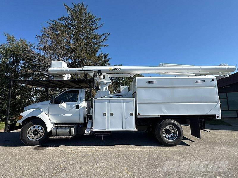 Ford F-750 Araç üstü platformlar