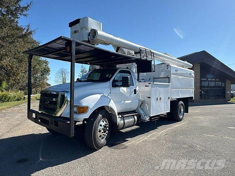 Ford F-750 Araç üstü platformlar