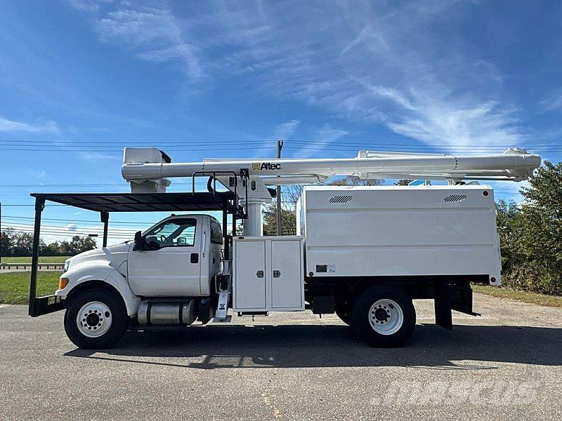Ford F-750 Araç üstü platformlar