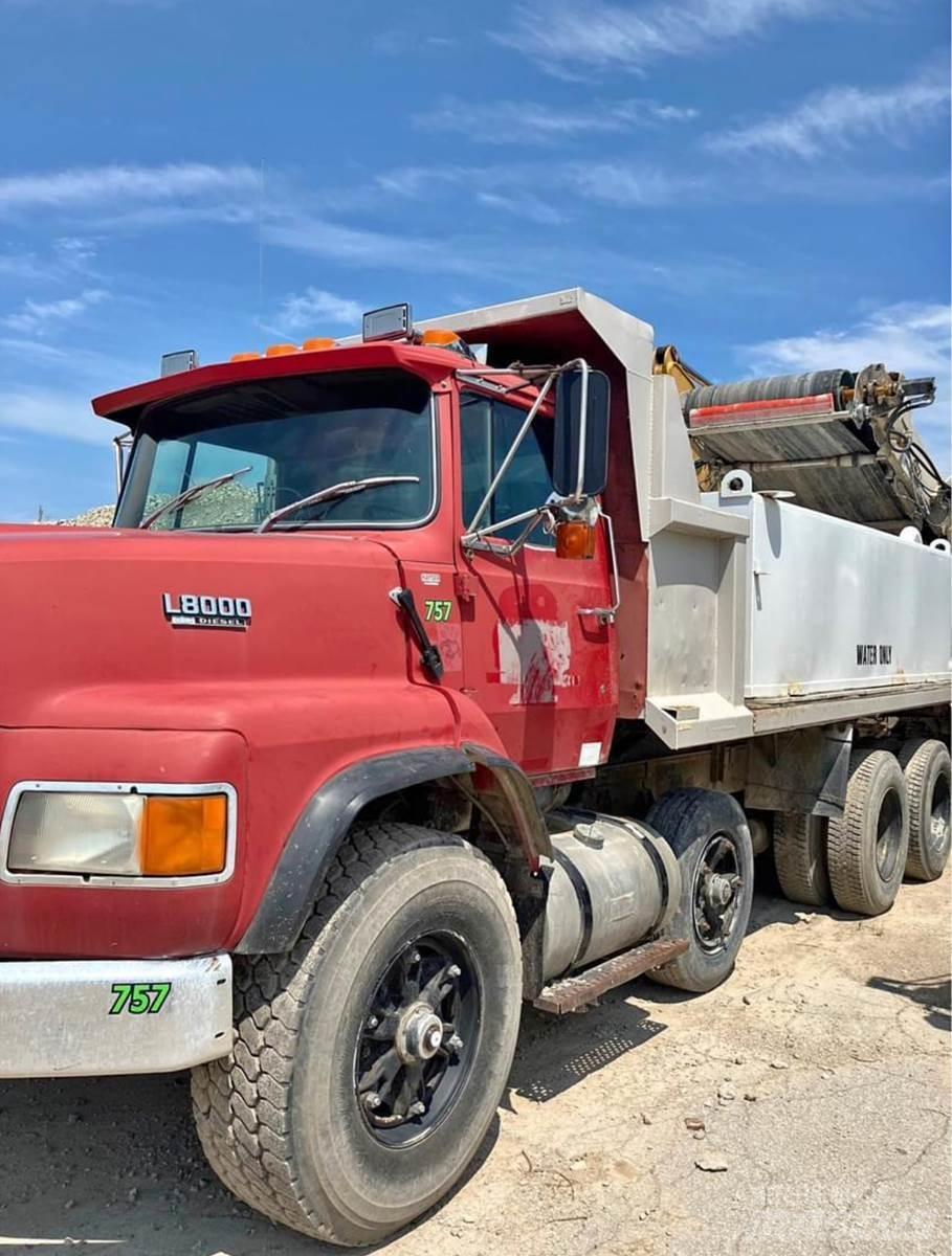 Ford L9000 Tankerli kamyonlar