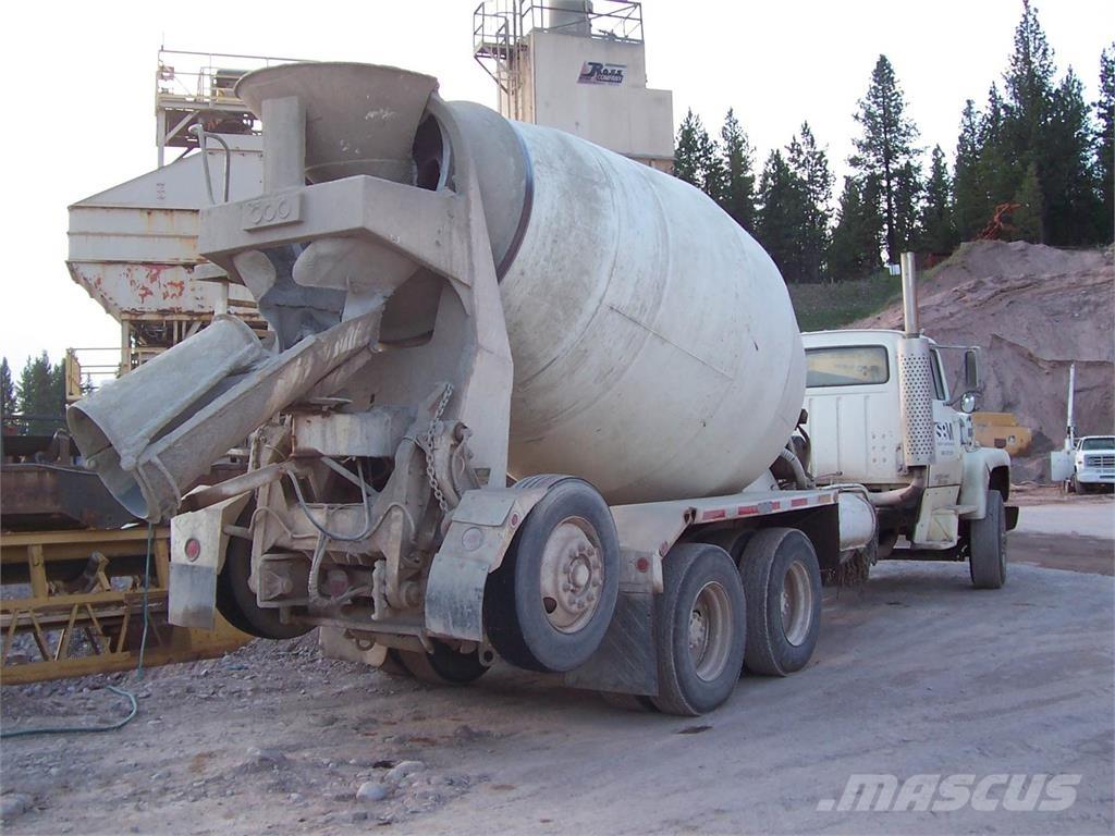 Ford LT9000 Transmikserler