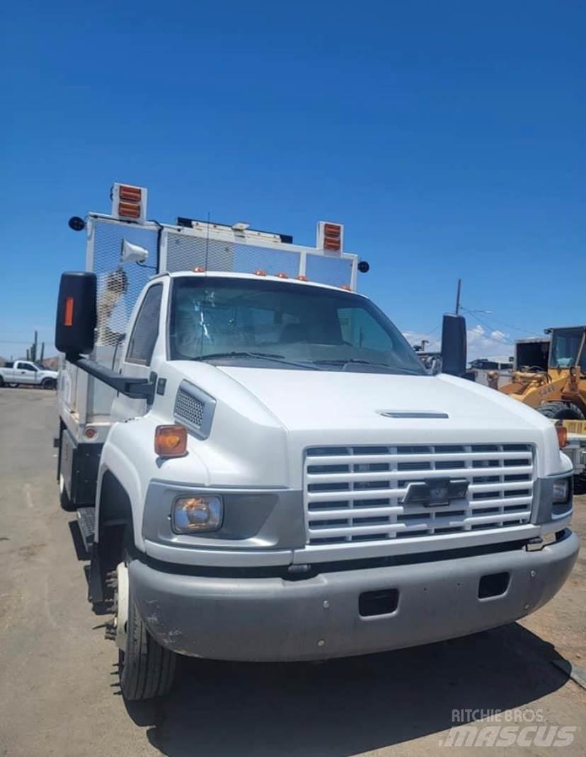 GMC 5500 Araç üzeri vinçler
