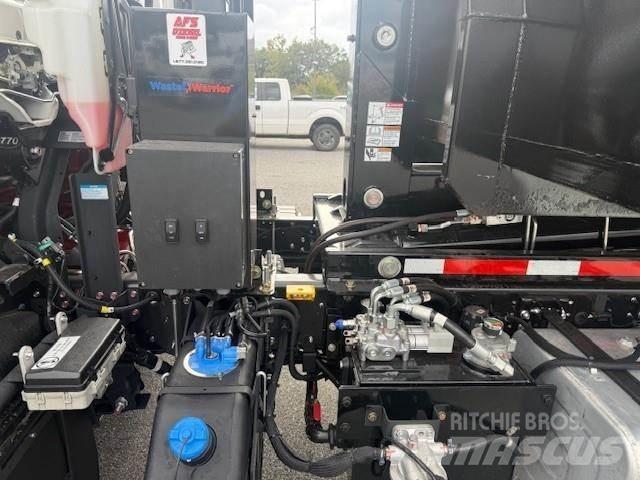 Isuzu FTR Vinçli kamyonlar