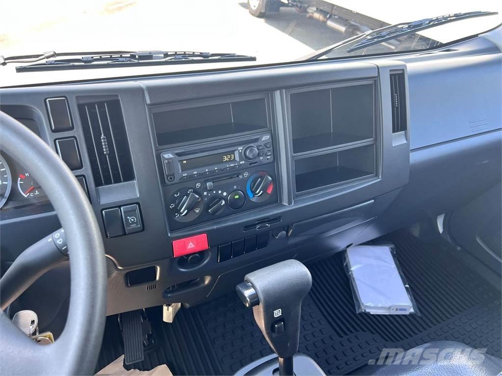 Isuzu NPR Pikaplar