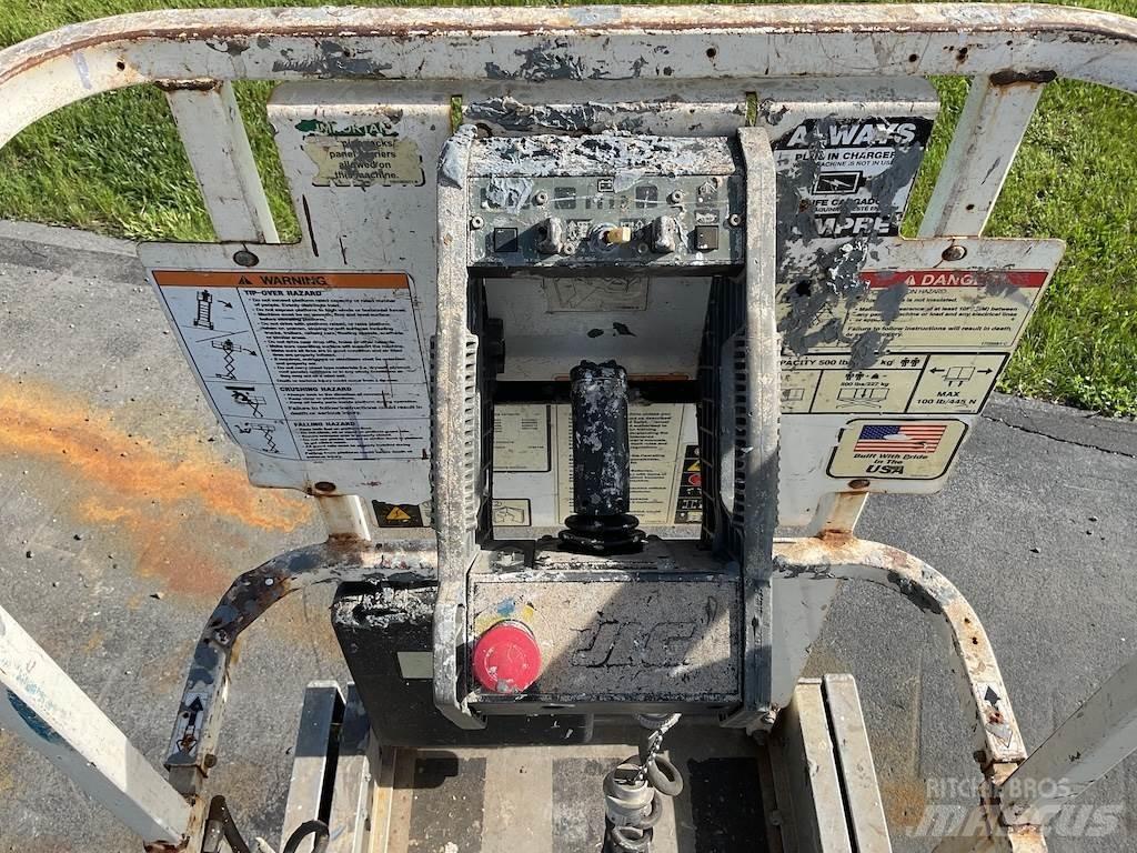 JLG 1930ES Makasli platformlar