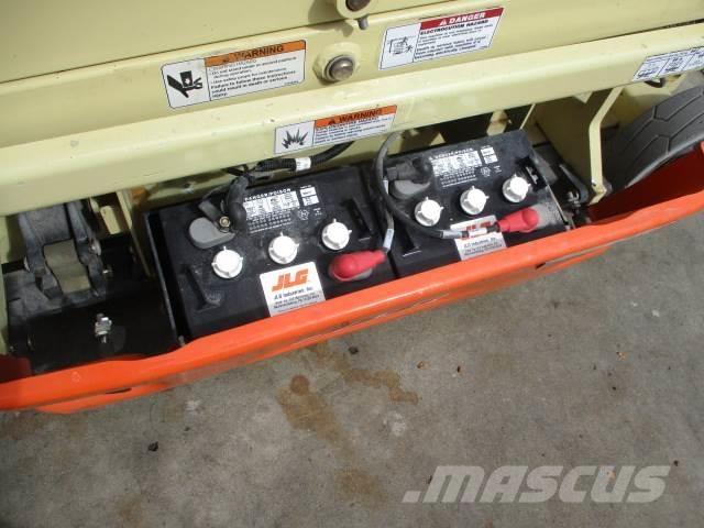 JLG 1930ES Makasli platformlar