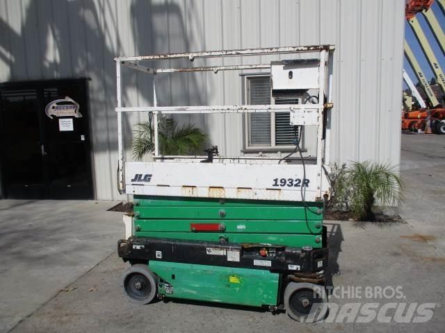 JLG 1932R Makasli platformlar