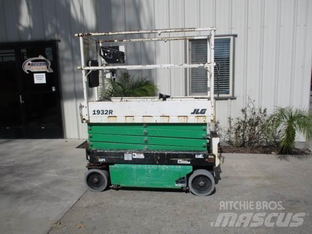 JLG 1932R Makasli platformlar