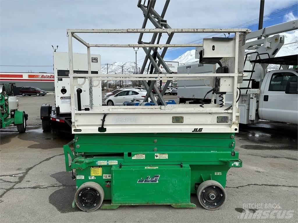 JLG 1932RS Makasli platformlar