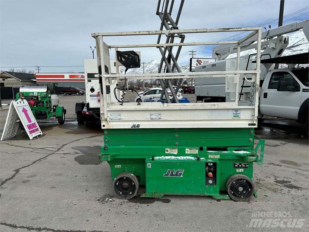 JLG 1932RS Makasli platformlar