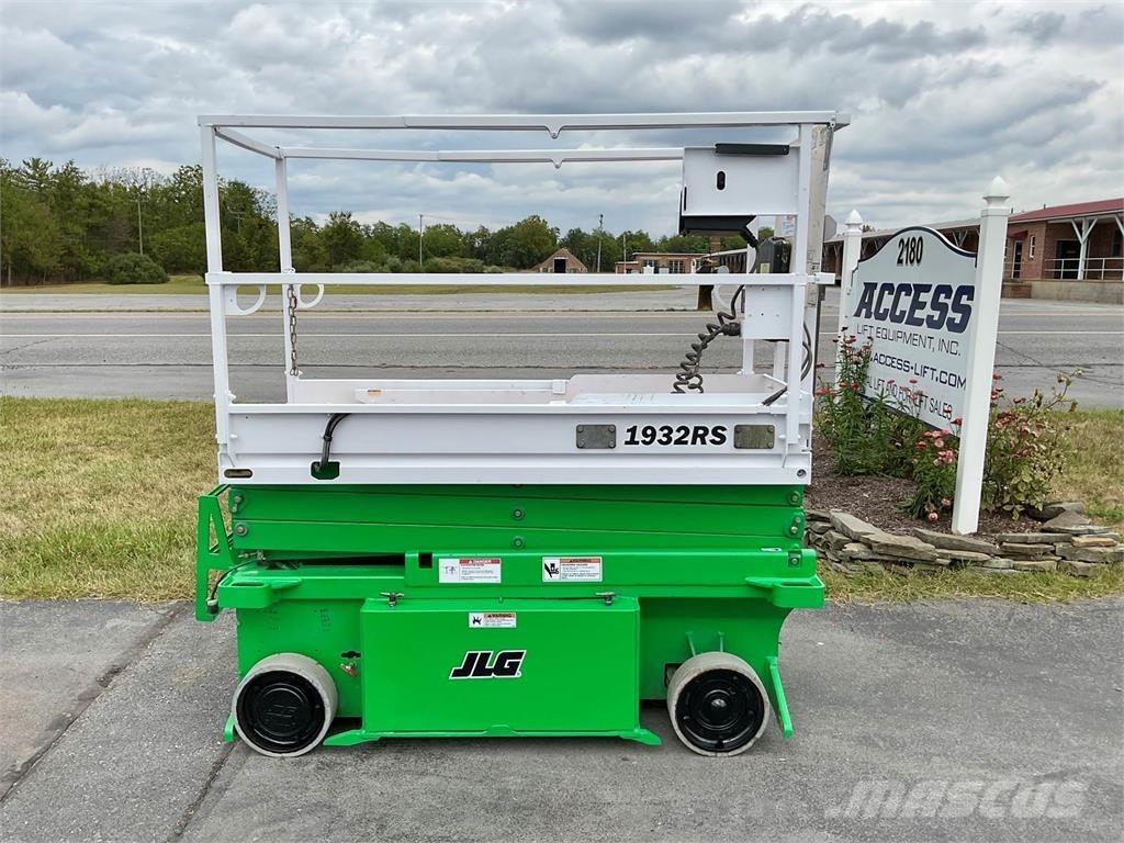 JLG 1932RS Makasli platformlar