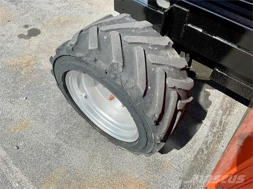 JLG 260MRT Makasli platformlar