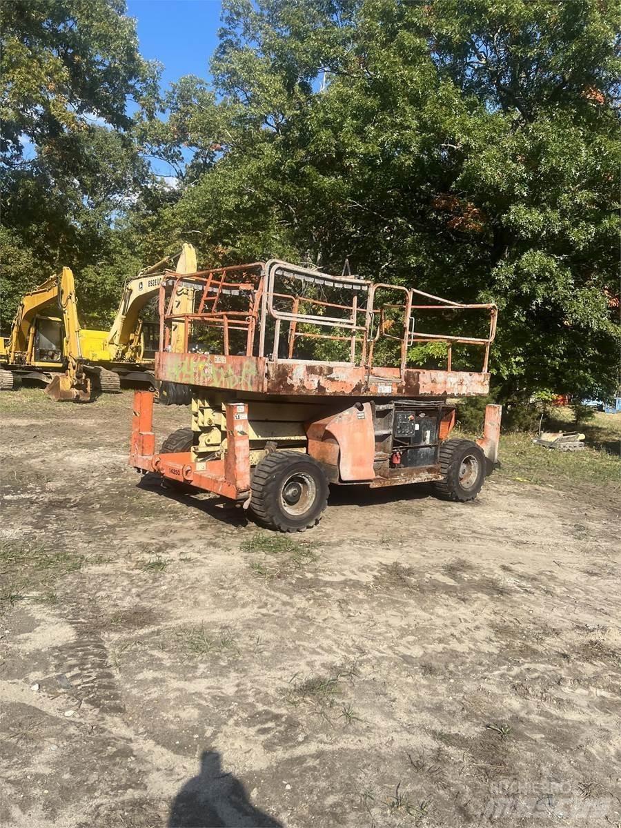 JLG 3394RT Makasli platformlar
