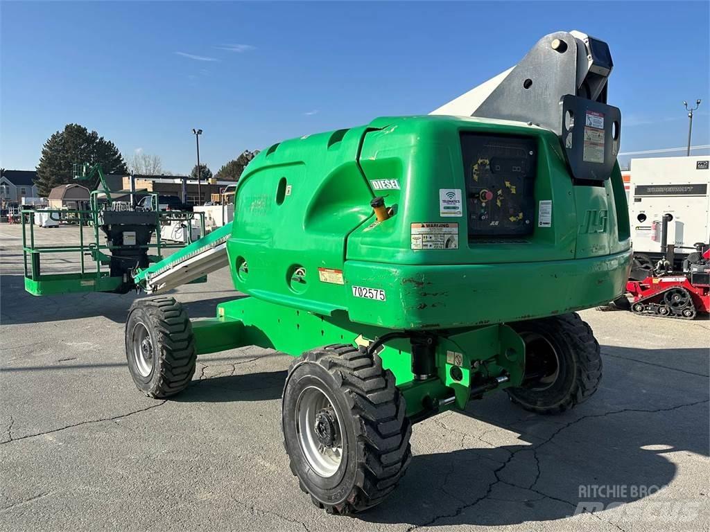 JLG 400S Teleskopik personel platformları