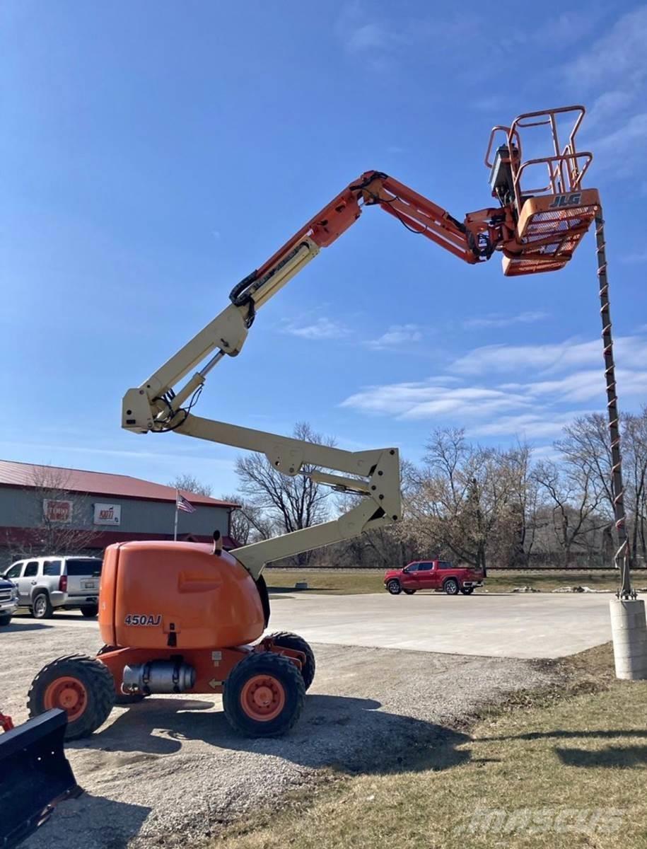 JLG 450AJ Personel Platformları ve Cephe Asansörleri