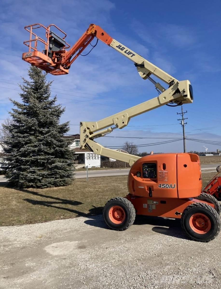 JLG 450AJ Personel Platformları ve Cephe Asansörleri