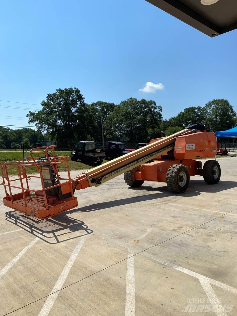 JLG 600S Teleskopik personel platformları