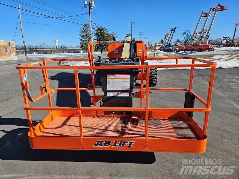 JLG 600S Teleskopik personel platformları