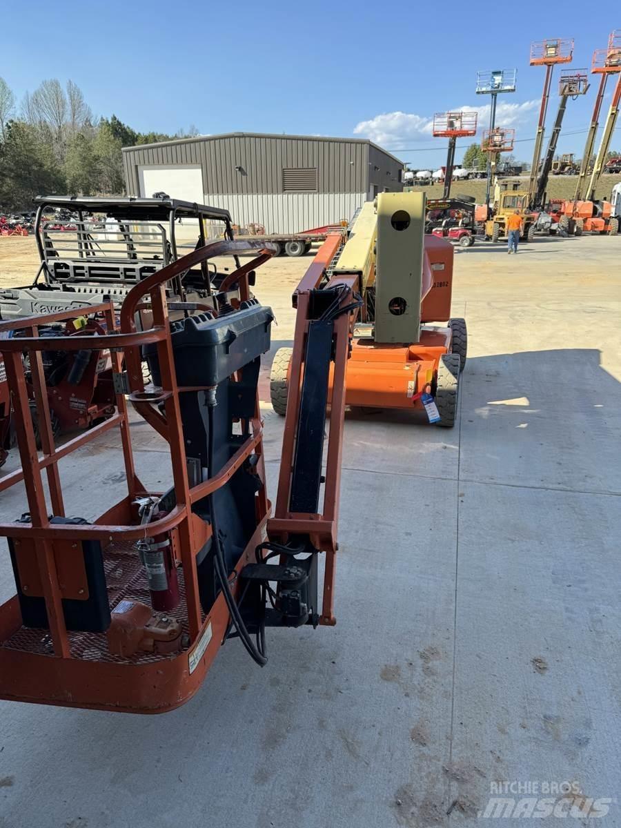 JLG E450AJ Körüklü personel platformları