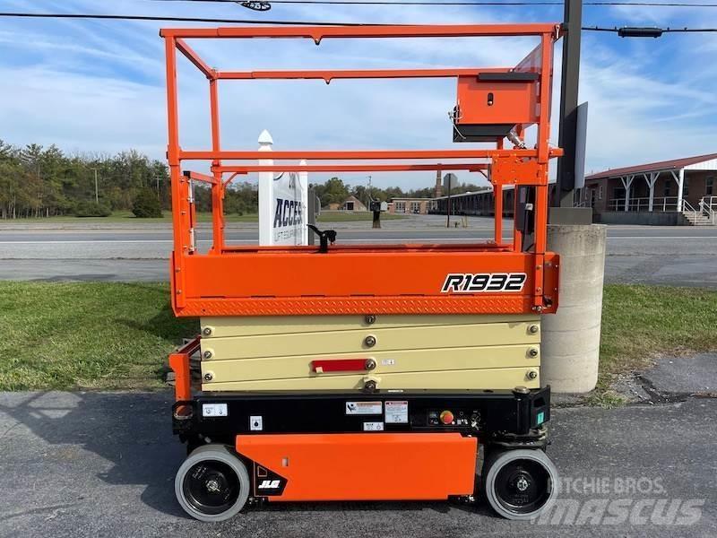 JLG R1932 Makasli platformlar